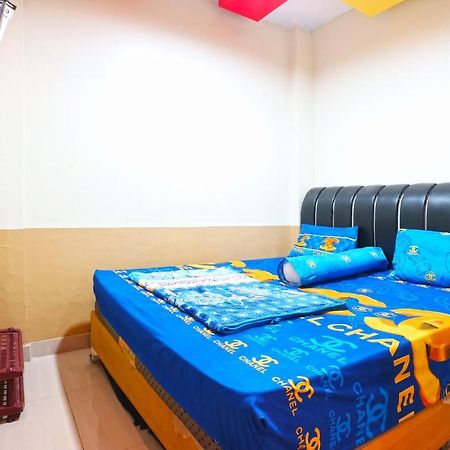Penginapan Medan Exterior photo