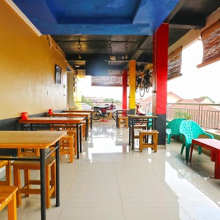 Penginapan Medan Exterior photo